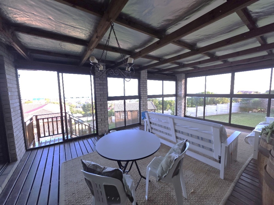 3 Bedroom Property for Sale in Dana Bay Western Cape